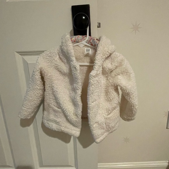 Baby Gap Fuzzy Sweatshirt - Picture 1 of 3